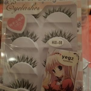 CRAZY MESSY LASHES